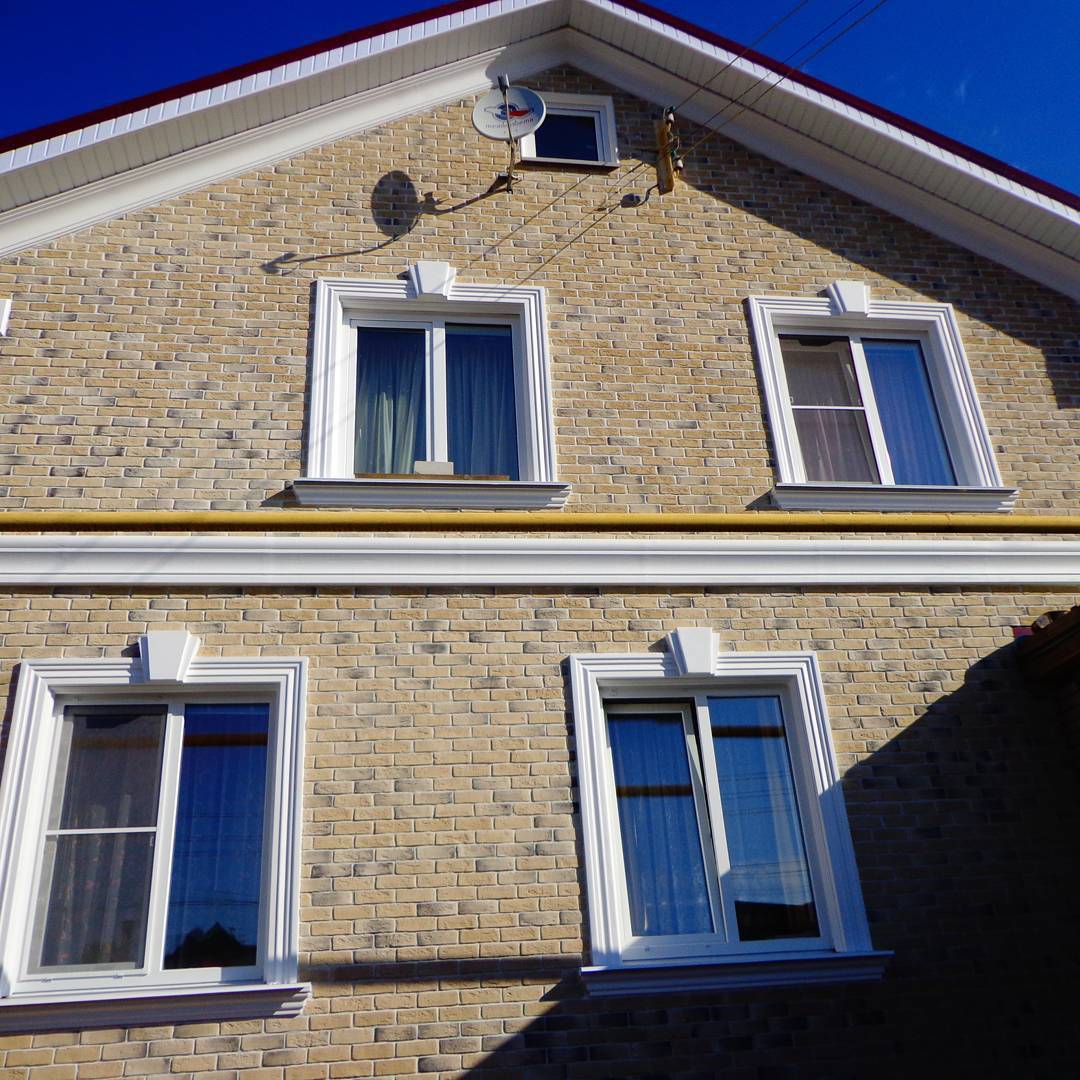 фасадный декор на окна здания